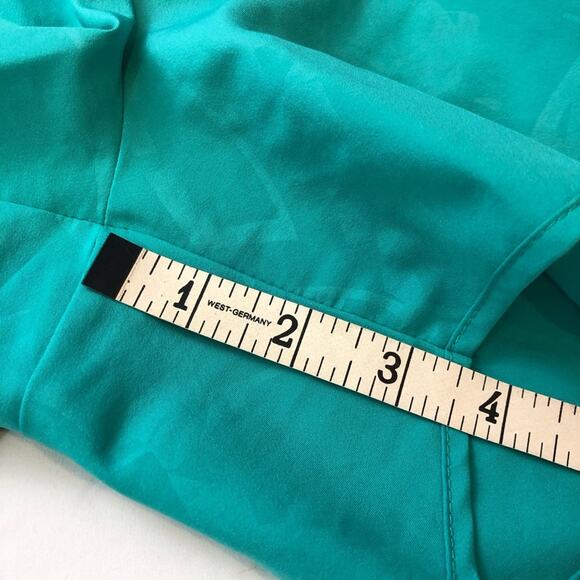 Nike Dri Fit Livestrong Turquoise Running Shorts Lightweight Performance - Picture 11 of 16